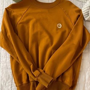 SOLD Big bud press crew sweater